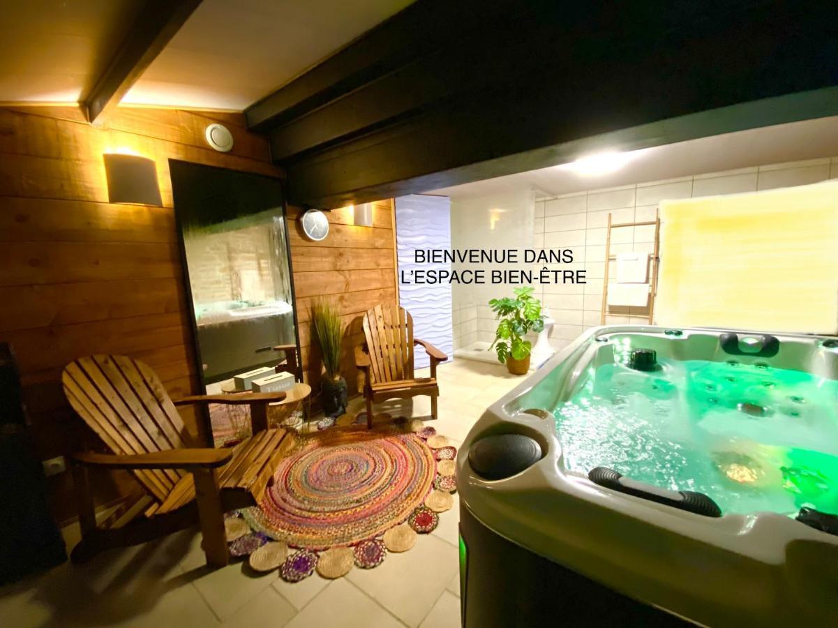 Le Cocon Bohème - parking privé - piscine chauffée - espace bien-être avec Spa Sarlat Exterior foto